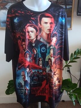 Stranger Things Season 4 Poster Full Cast Tee 3XL P2P 25.5" L 31" 4XL P2P 26